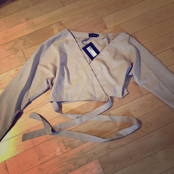 Wrap crop top - Picture 1 of 1